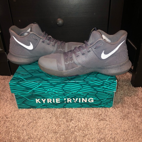 COPY - -Kyrie 3 Cool Gray - Picture 4 of 5